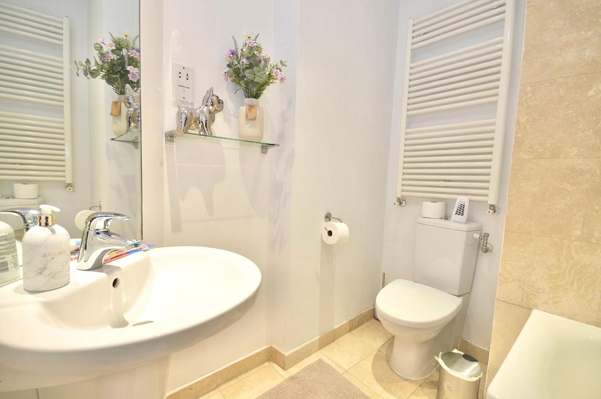 Kensington Apartment, Breakfast, 2 Baths Londra Dış mekan fotoğraf